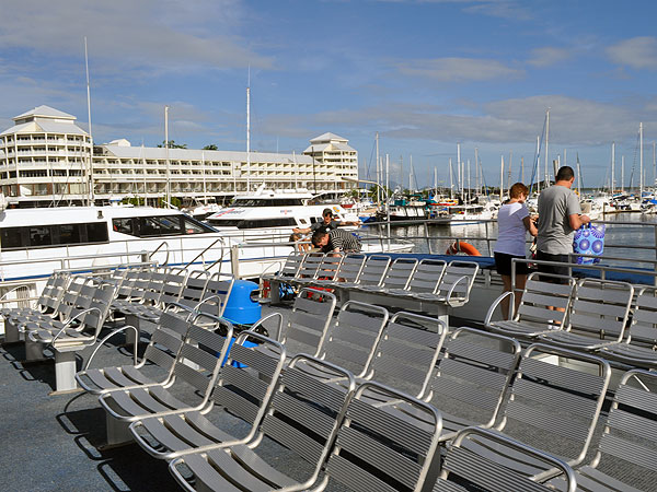 Reef Magic Cruises - top sun deck