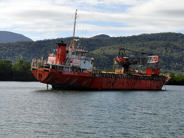 Pacific Discoverer - Trinity Inlet