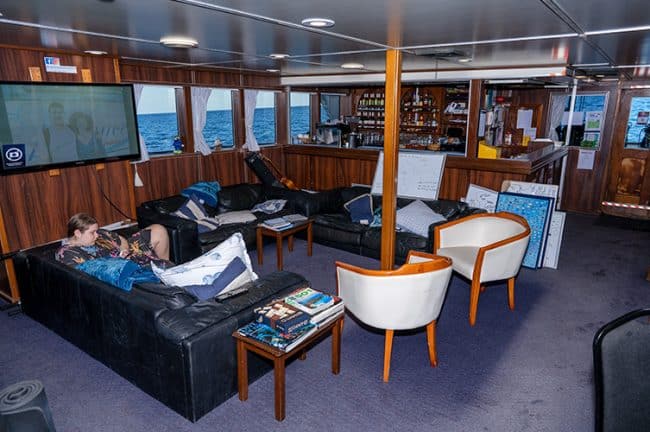 Inside Bar Saloon Area Reef Encounter