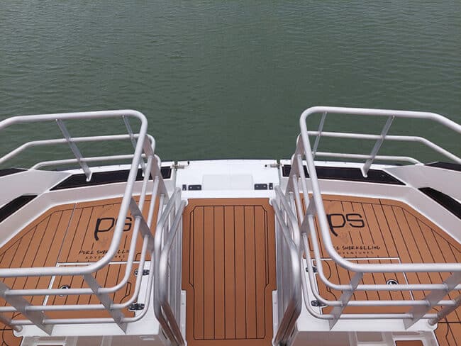Front landing deck on Pure Snorkel