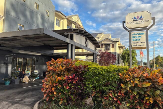 Queens Court Hotel Cairns